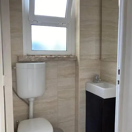 Bem Localizado Familias & Amigos ליסבון