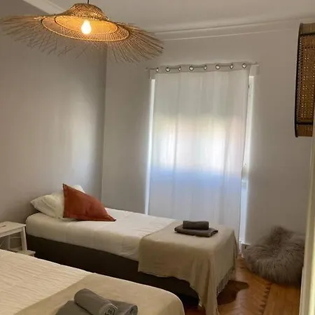 Bem Localizado Familias & Amigos דירה