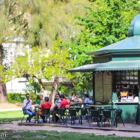 Bem Localizado Familias & Amigos ליסבון